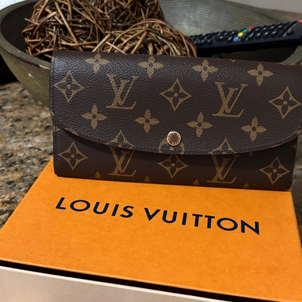 Louis Vuitton Emilie Brown Monogram Wallet - Picture 2 of 14